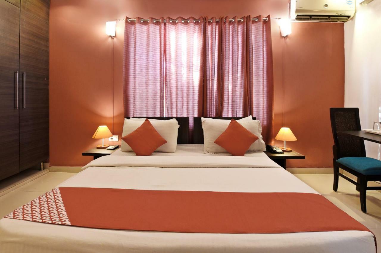 Hotel Oyo Flagship 387 Moulsari Avenue Gurgaon Exterior foto
